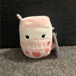 Amelie the strawberry milk Squishmallow 5 inch